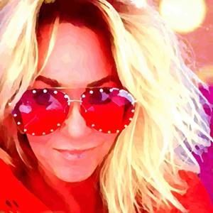 Meet your Posher, Carrie